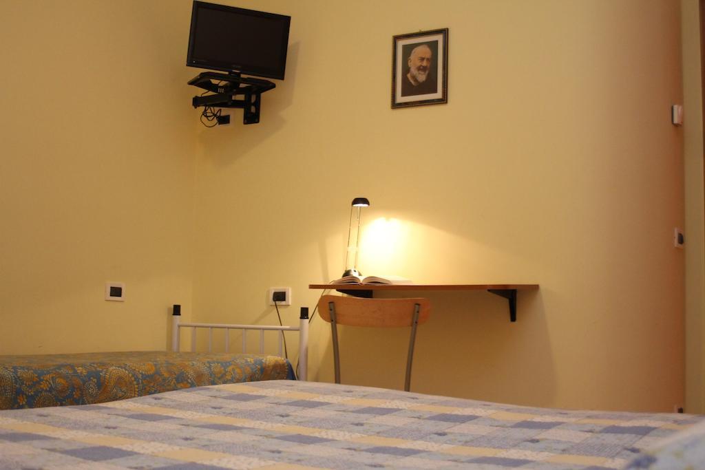 Camere Helios ซานโจวานนี โรตอนโด ห้อง รูปภาพ
